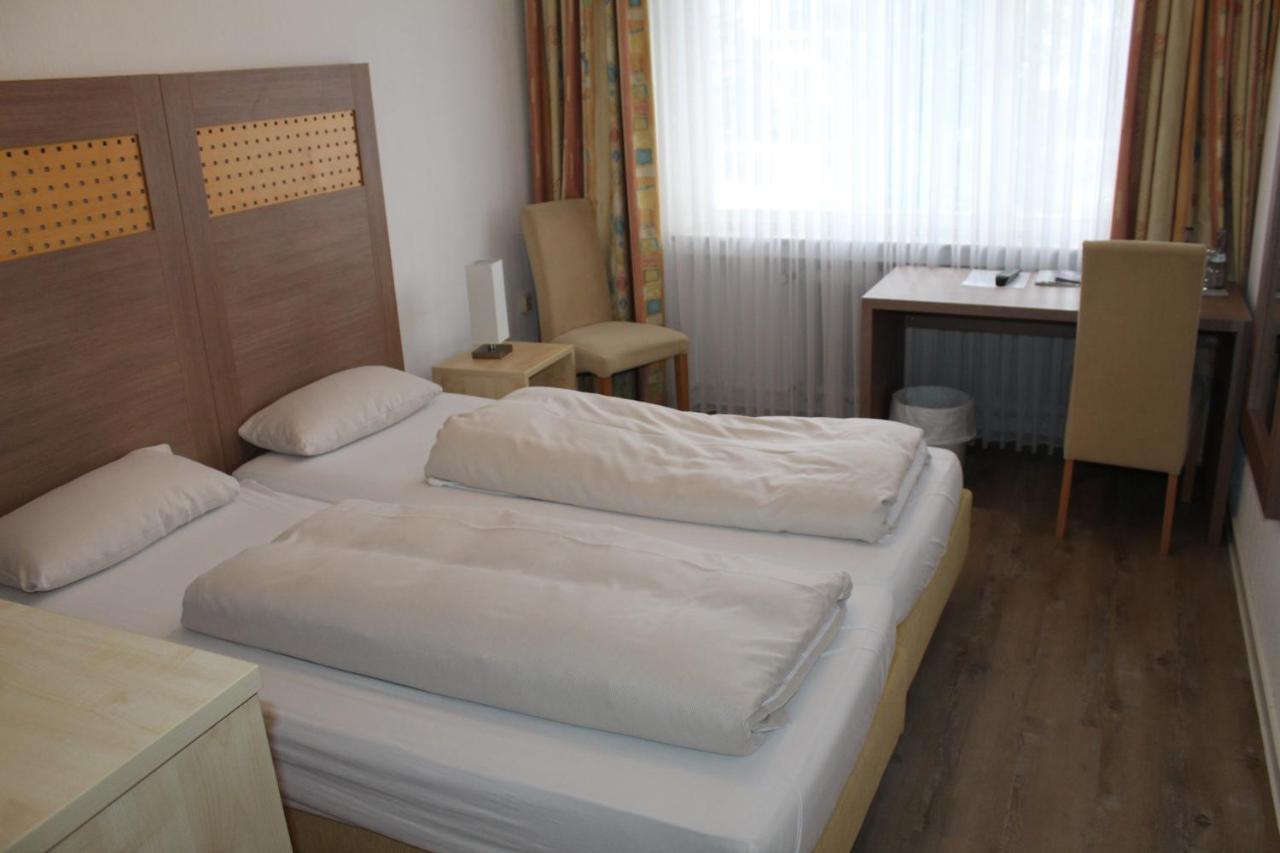 Gaestehaus Am Kurpark 빌린겐슈베닝겐 객실 사진